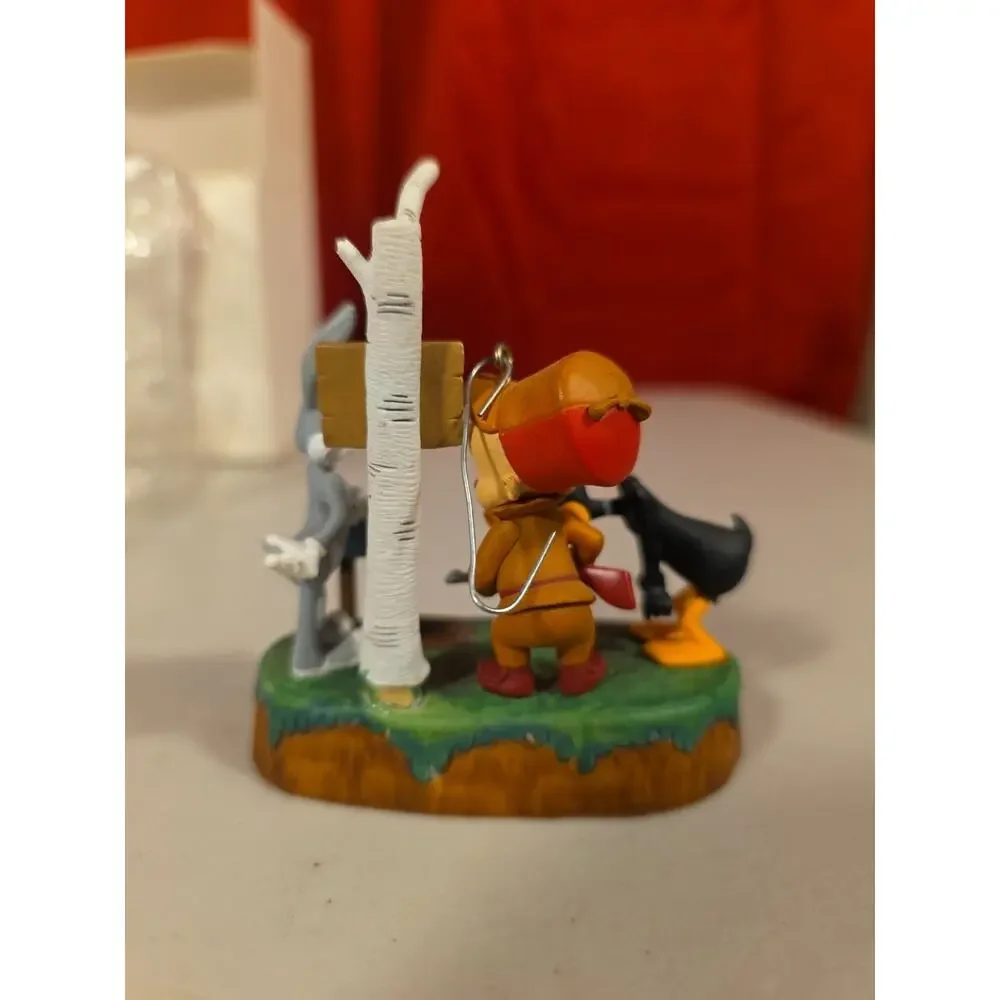 Hallmark Keepsake Looney Tunes Tis the Season Bugs Elmer Daffy Sound Ornament D